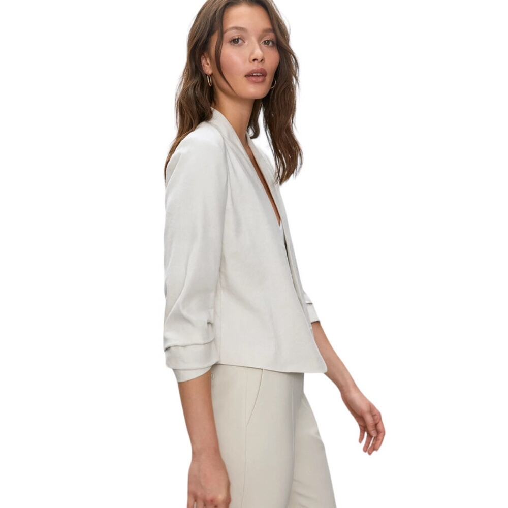 Aritzia Babaton Power Short Linen Blend Ruched Sleeve Jacket Blazer